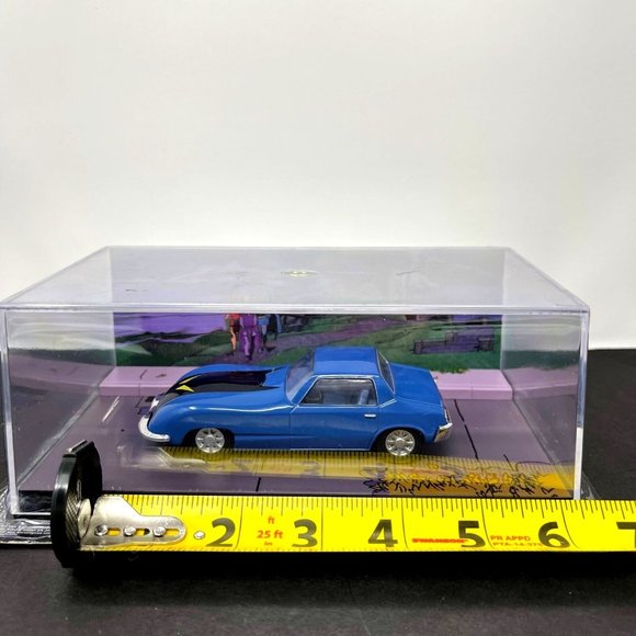 Batman Automobilia #5 Detective Comics #400 Batmobile Eaglemoss Car - Picture 7 of 9